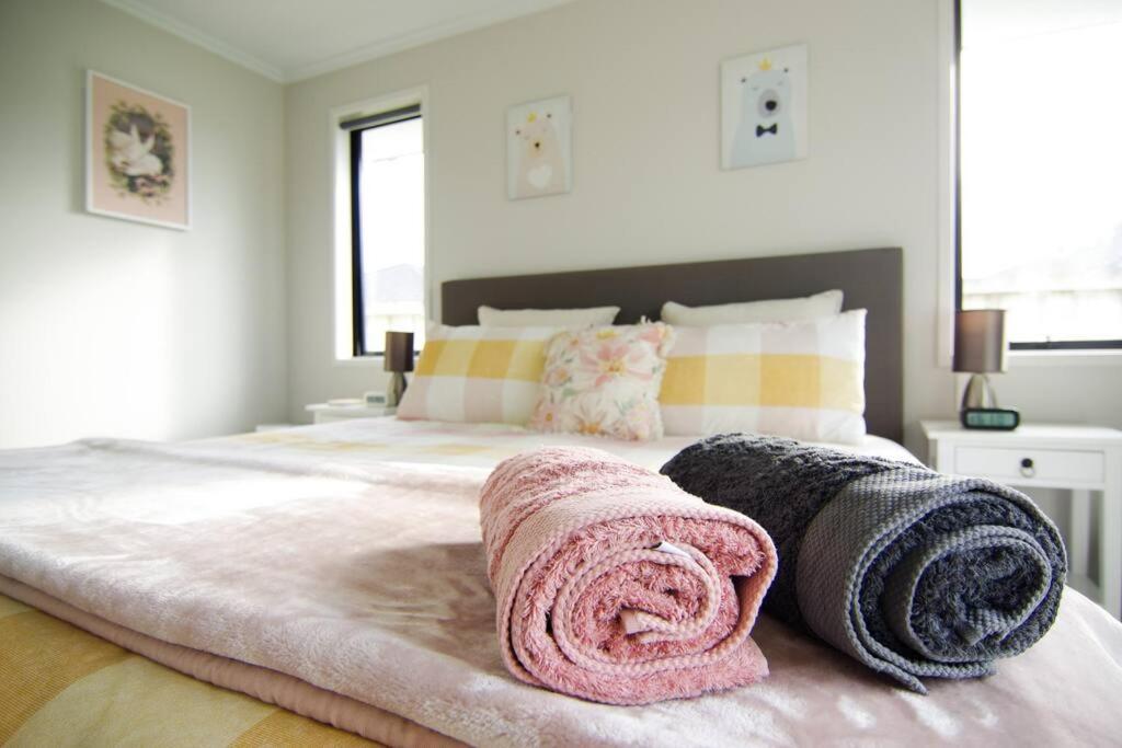 House In Hamilton Villa ภายนอก รูปภาพ