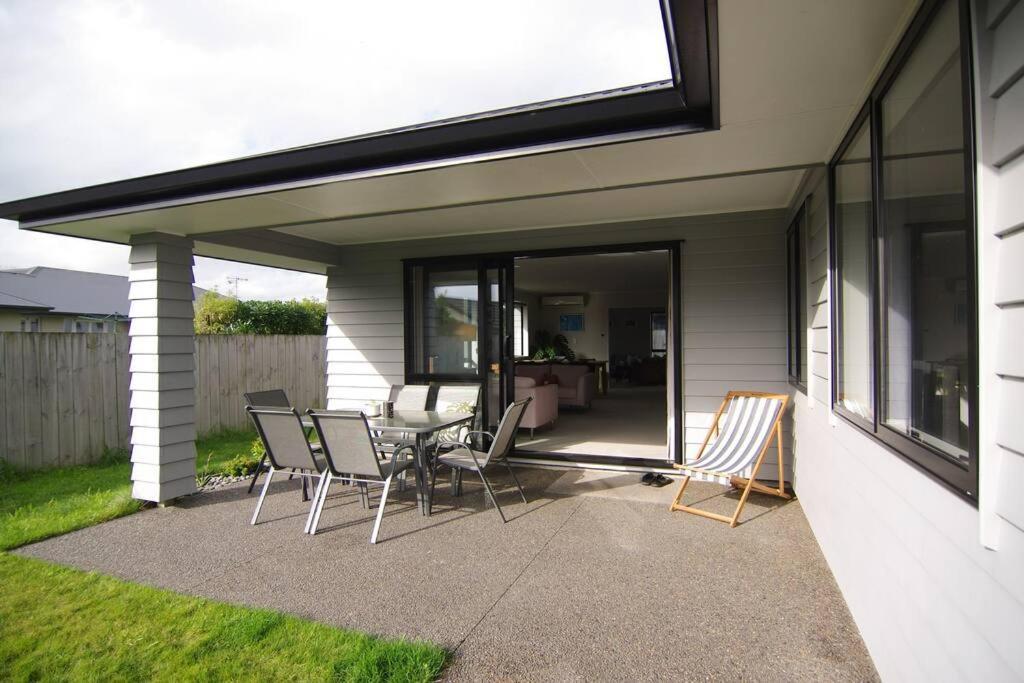 House In Hamilton Villa ภายนอก รูปภาพ