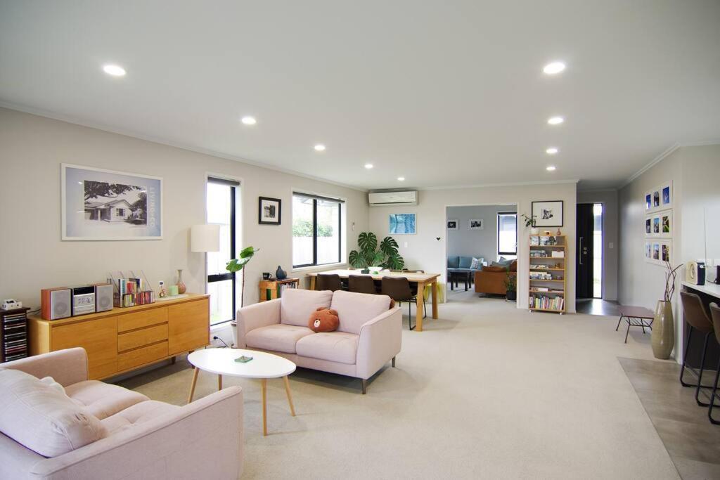 House In Hamilton Villa ภายนอก รูปภาพ